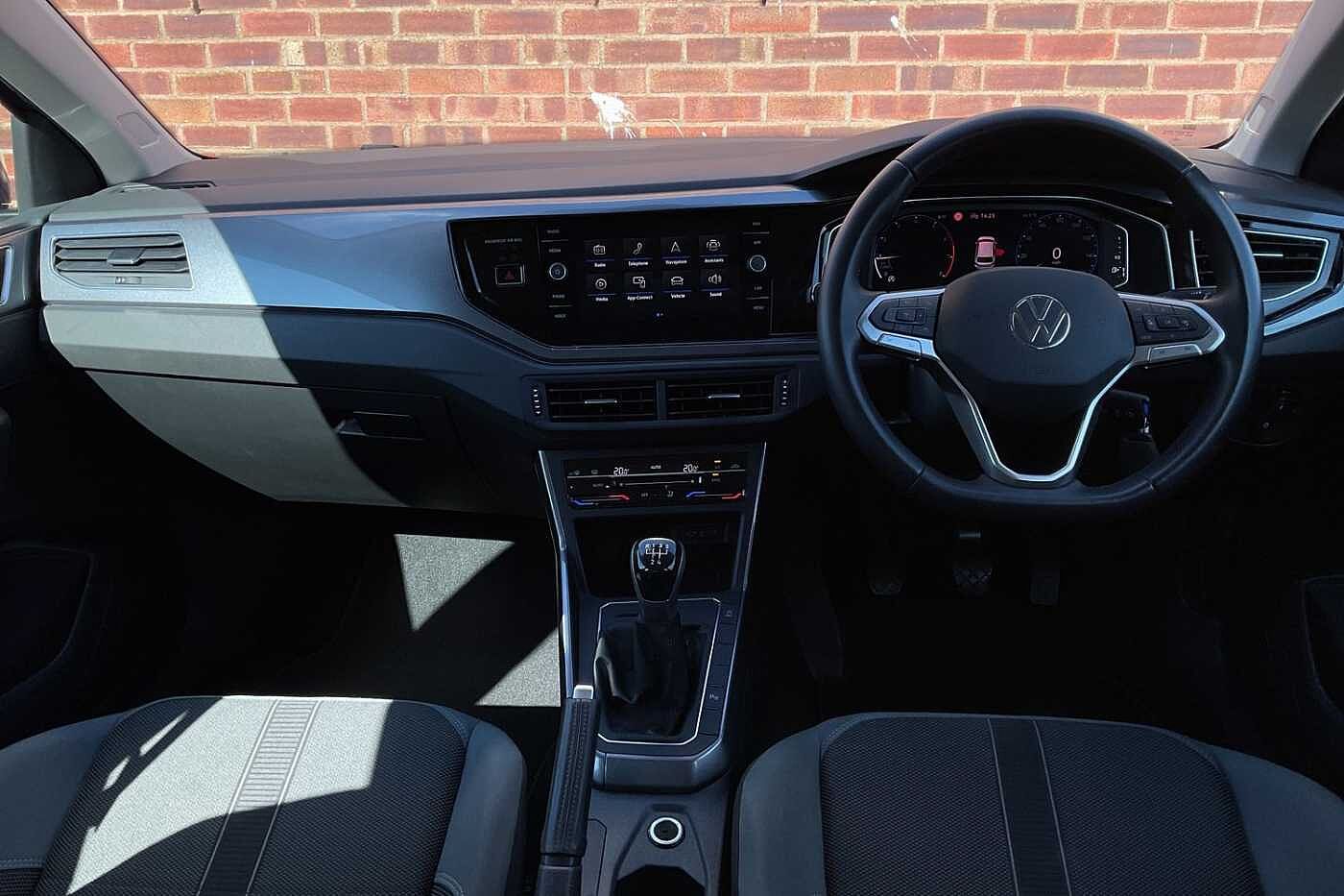Volkswagen Polo Style 1.0 TSI 95PS 5-speed Manual 5 Door