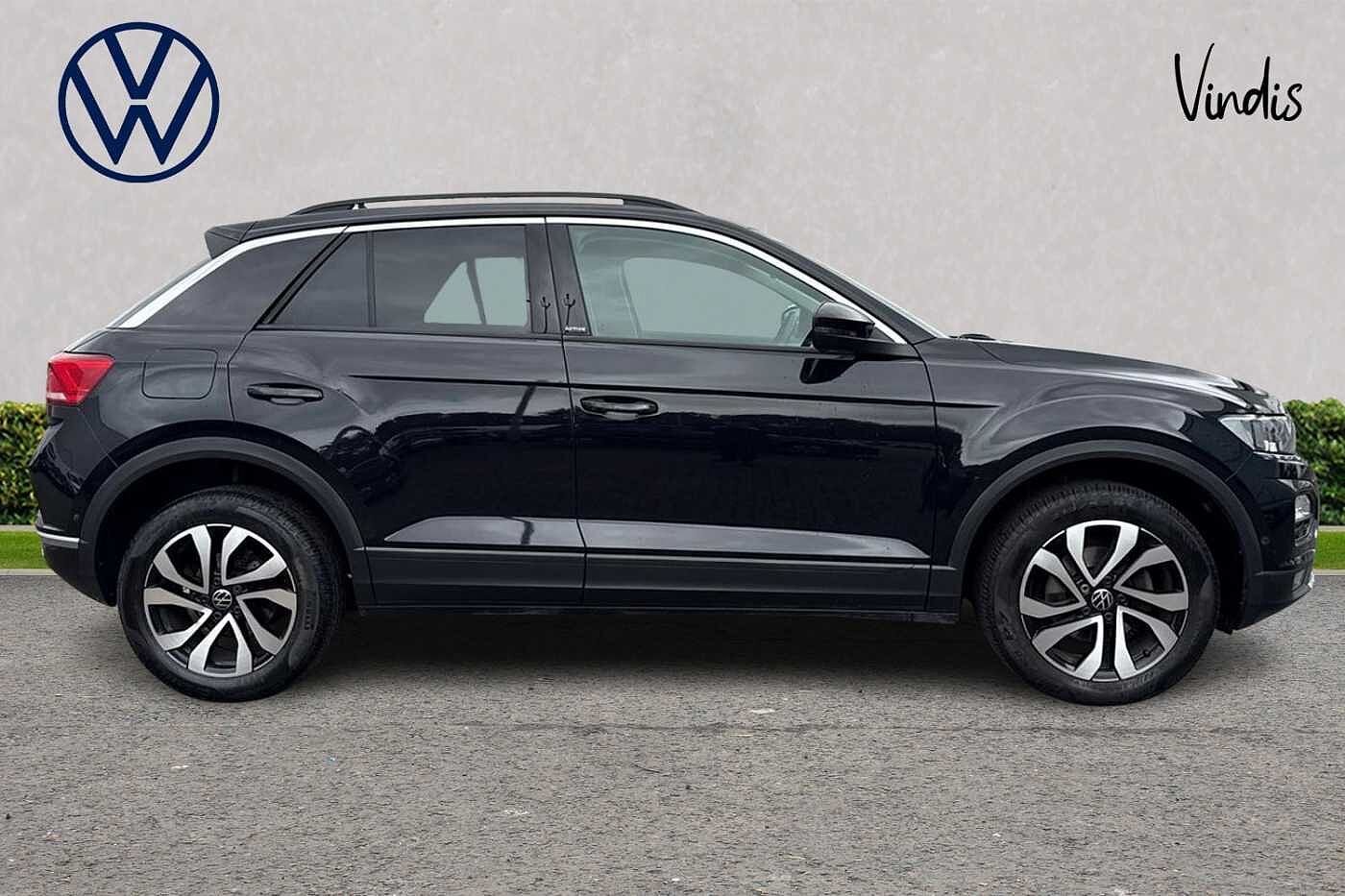 Volkswagen T-ROC Active 1.5 TSI 150PS EVO 6-speed Manual 5 Door