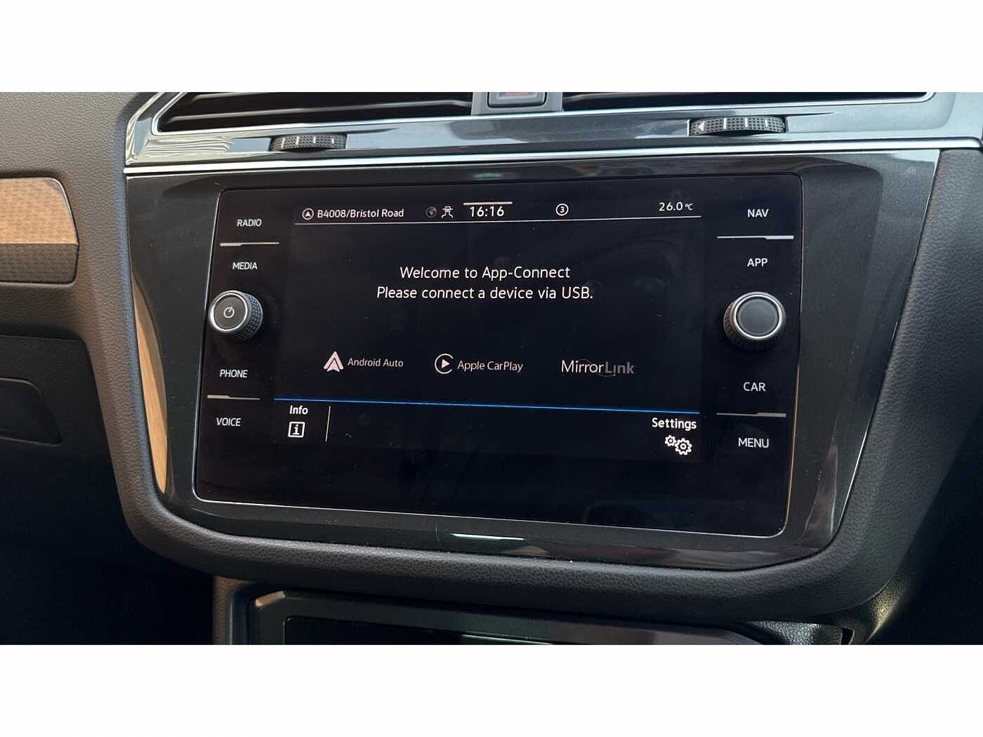 Volkswagen Tiguan 2.0 TDI (150PS) Life SCR DSG 5 door