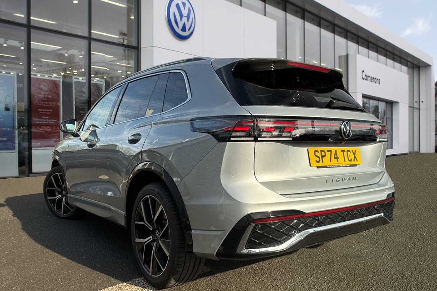 Volkswagen Tiguan 2.0TDI (150ps) R-Line DSG New Model