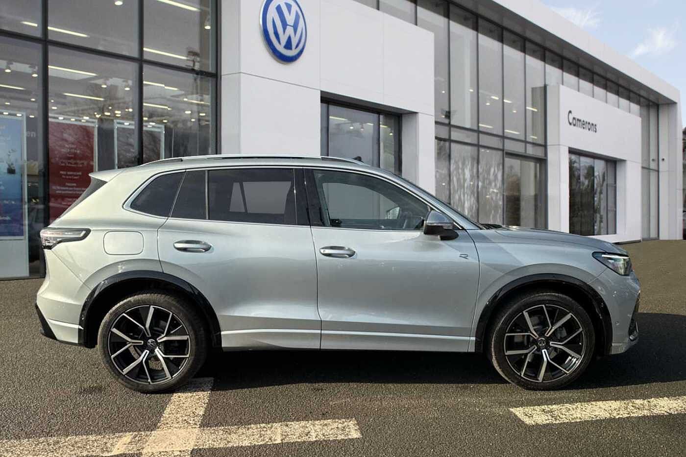 Volkswagen Tiguan 2.0TDI (150ps) R-Line DSG New Model