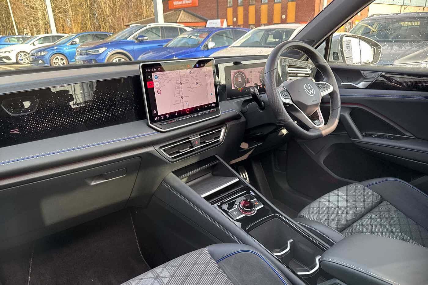 Volkswagen Tiguan 2.0TDI (150ps) R-Line DSG New Model