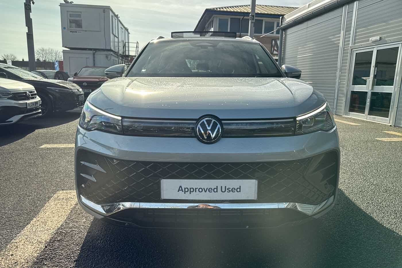 Volkswagen Tiguan 2.0TDI (150ps) R-Line DSG New Model