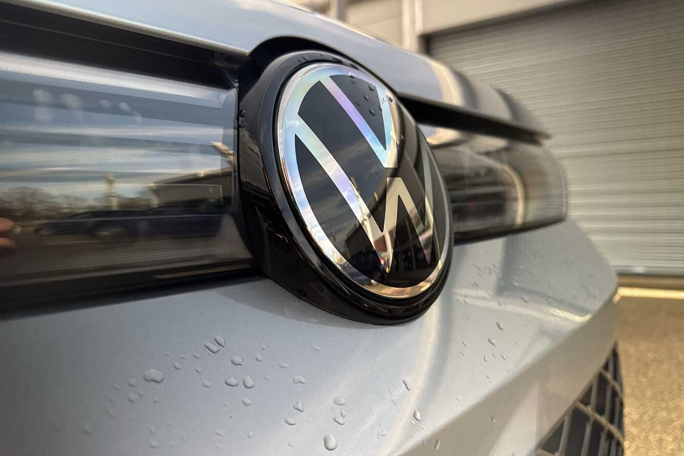 Volkswagen Tiguan 2.0TDI (150ps) R-Line DSG New Model