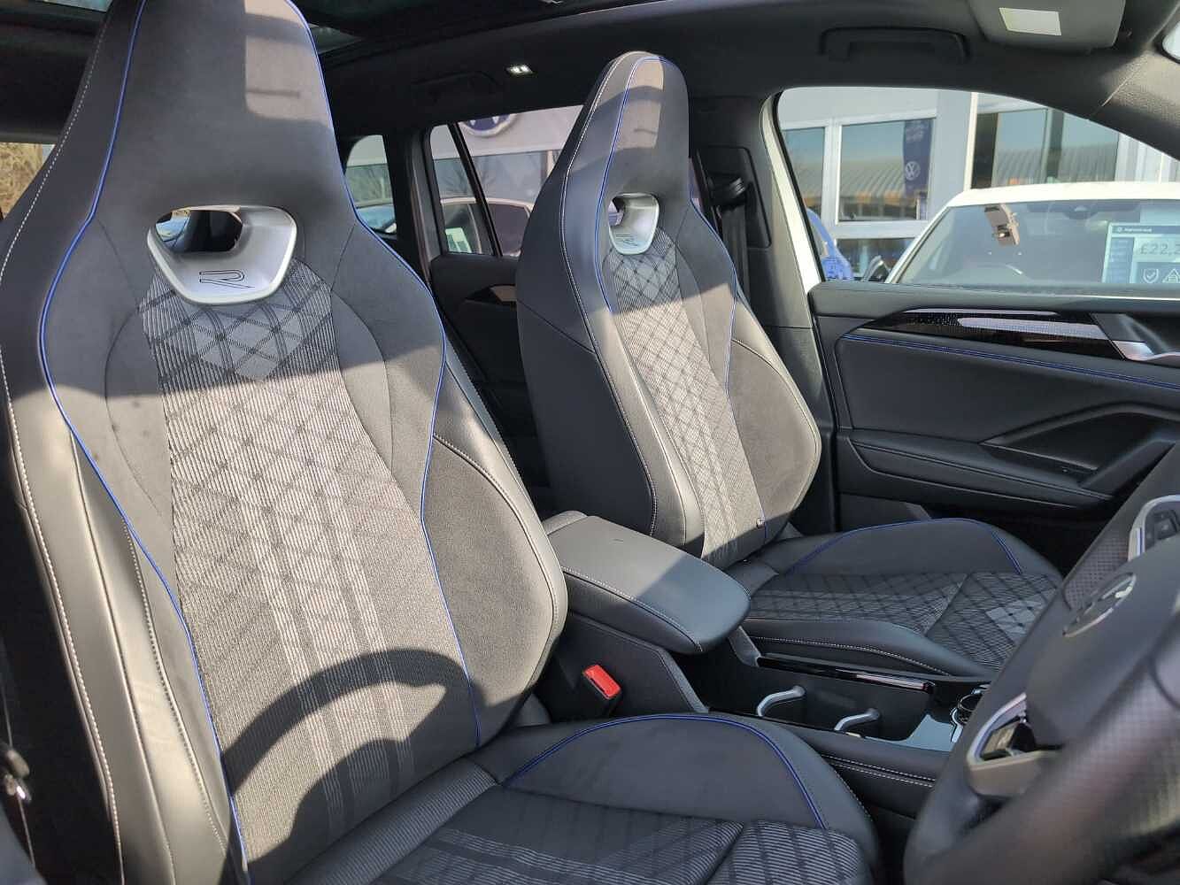 Volkswagen Tiguan 2.0TDI (150ps) R-Line DSG New Model