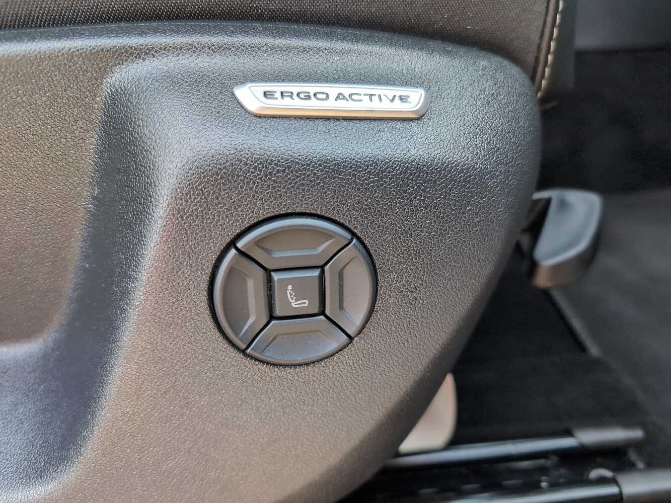 Volkswagen Tiguan 2.0TDI (150ps) R-Line DSG New Model
